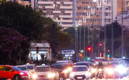 🚦 Como Você Vive o Trânsito na Sua Cidade? Participe da Enquete!