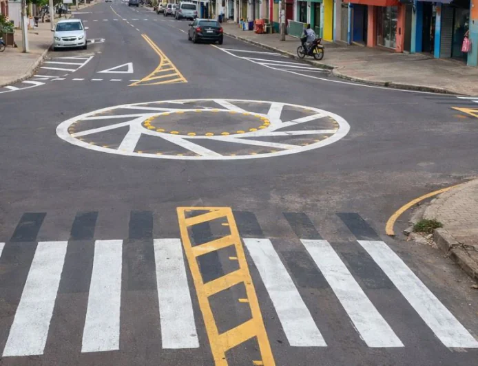 Situações de trânsito que confundem até motoristas experientes