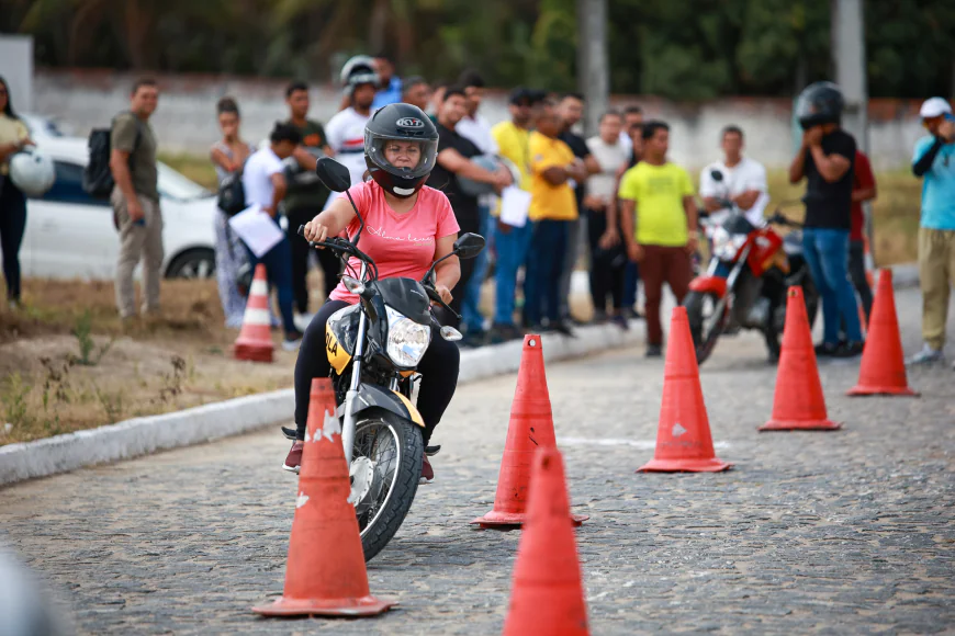 Detran/AL abre novas vagas para provas práticas de moto em Maceió e Arapiraca