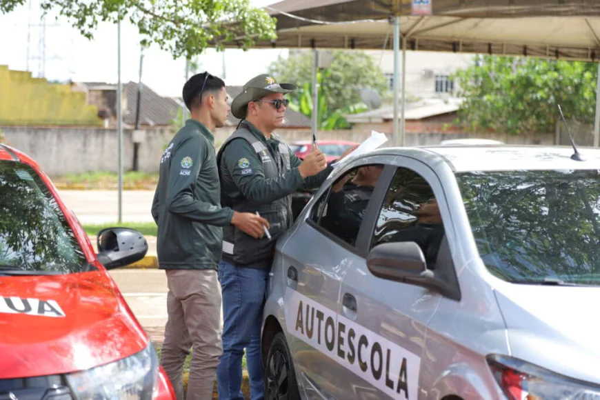 Detran/AC atualiza regras para autoescolas e instrutores e reforça formação de condutores
